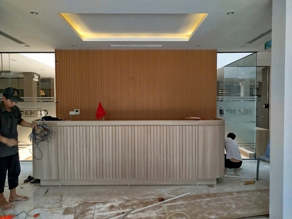 Vách ngăn lam nhựa, backrop văn phòng, căn hộ